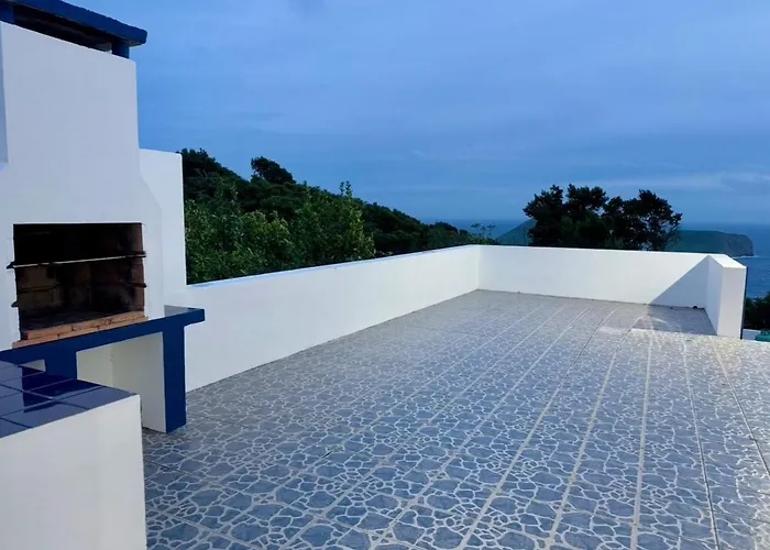 Villa Island View Retreat