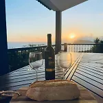 Villa Island View Retreat *