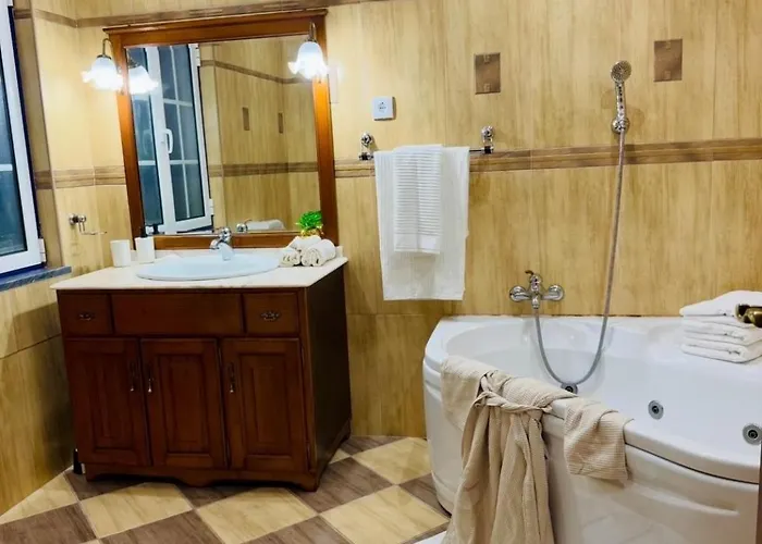 Villa Island View Retreat *