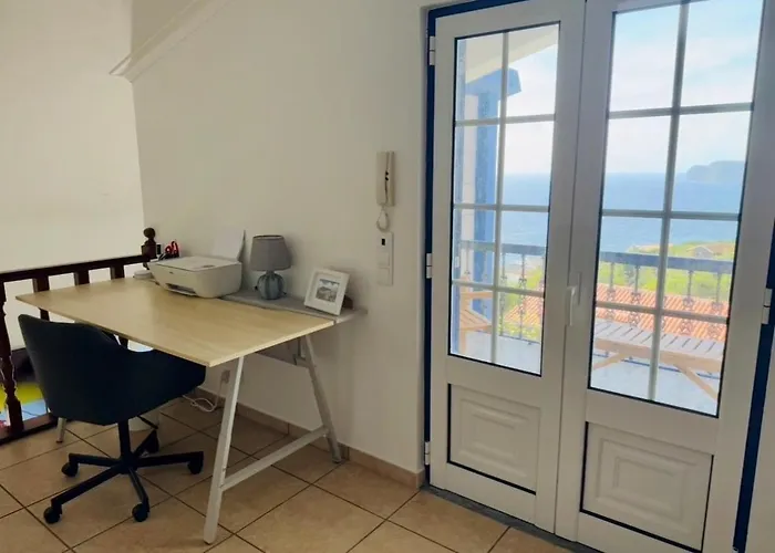 Island View Retreat Villa *